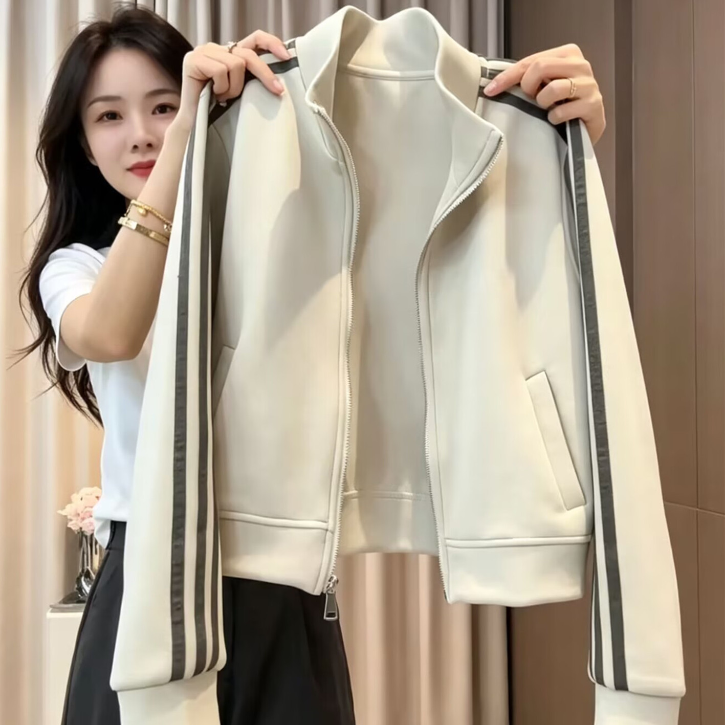 秋季新款立领短款拉链卫衣女夹克图片