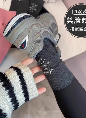 灰色袜子女中筒春秋季纯棉配鲨鱼裤长袜AB不对称网红款运动堆堆袜