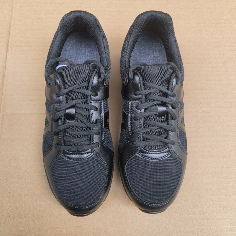 春秋作训鞋黑色夏季透气训练胶鞋