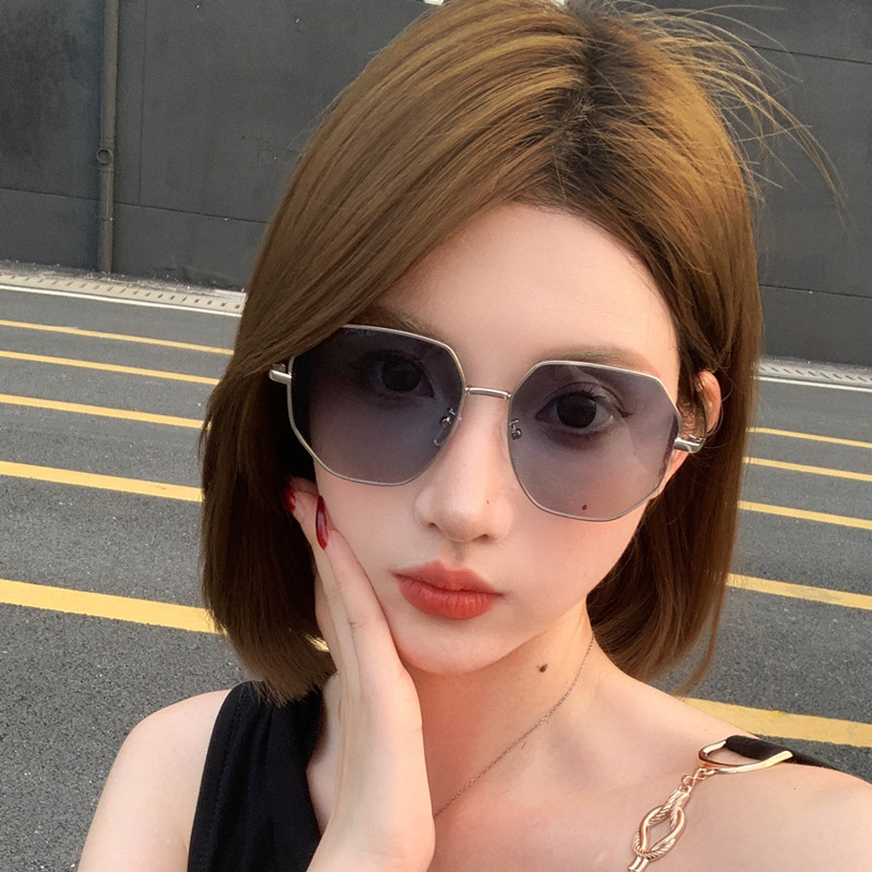 透明蓝色偏光太阳镜男士多边形金属开车墨镜韩版新款旅行海边女潮