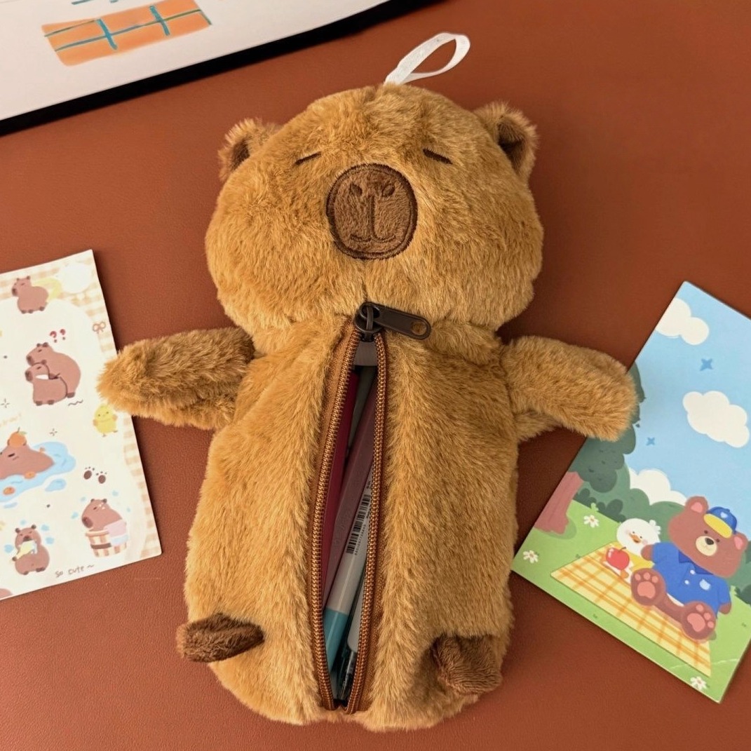 卡皮巴拉毛绒笔袋大容量