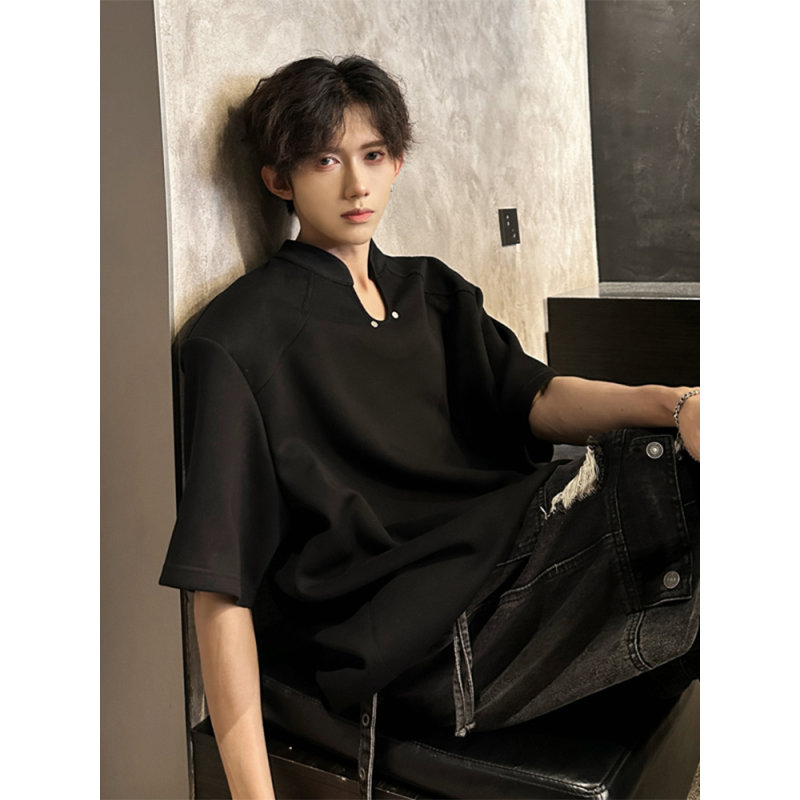 铆钉U领垫肩t恤男款潮牌