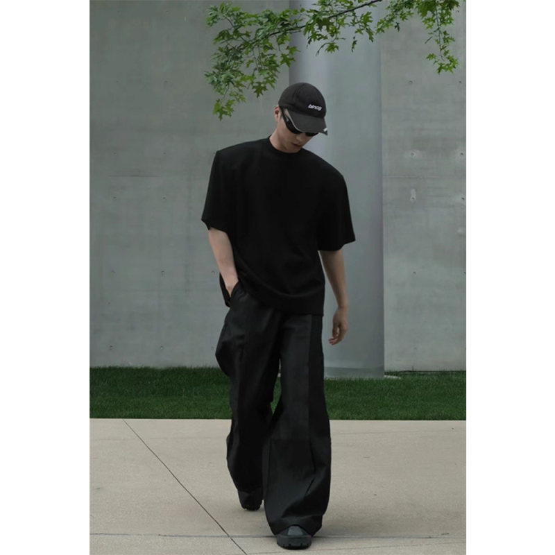 纯色小领口垫肩短袖t恤男