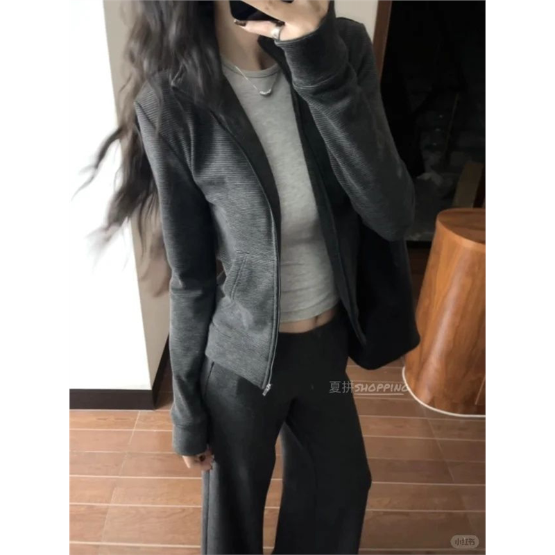 2026新款春季灰色条纹修身外套休闲运动套装女正肩整套穿搭老钱风