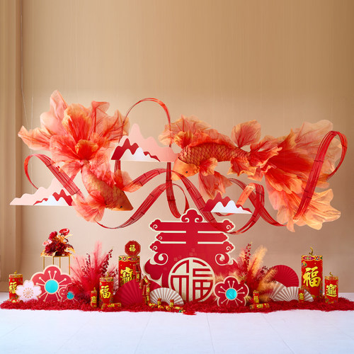 春节氛围场景布置酒店大堂公司新年装饰锦鲤挂饰花艺摆件商场美陈