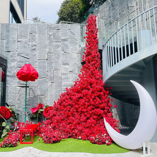 网红玫瑰瀑布打卡点告白背景墙橱窗520情人节求婚仿真花场景布置