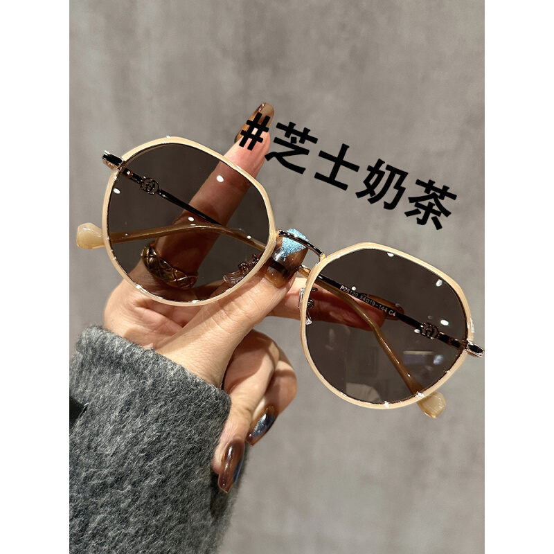 奶茶色墨镜202m4新款女可配有度数偏光超轻圆框显瘦眼镜防晒