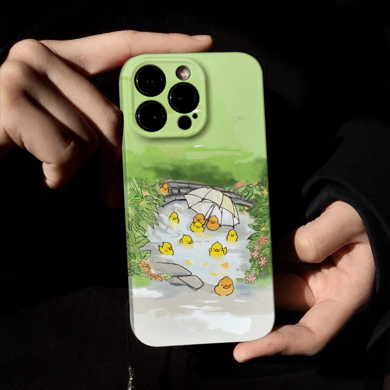 苹果15手机壳新款pro游泳小黄鸭可爱max适用于iPhone 14全包16透明xsmax防摔12高级感11硅胶xs卡通plus外壳潮