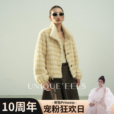 尢壹/UNIQUE'EEES【凛冬之中】花雕纹立领皮毛一体外套U6518506