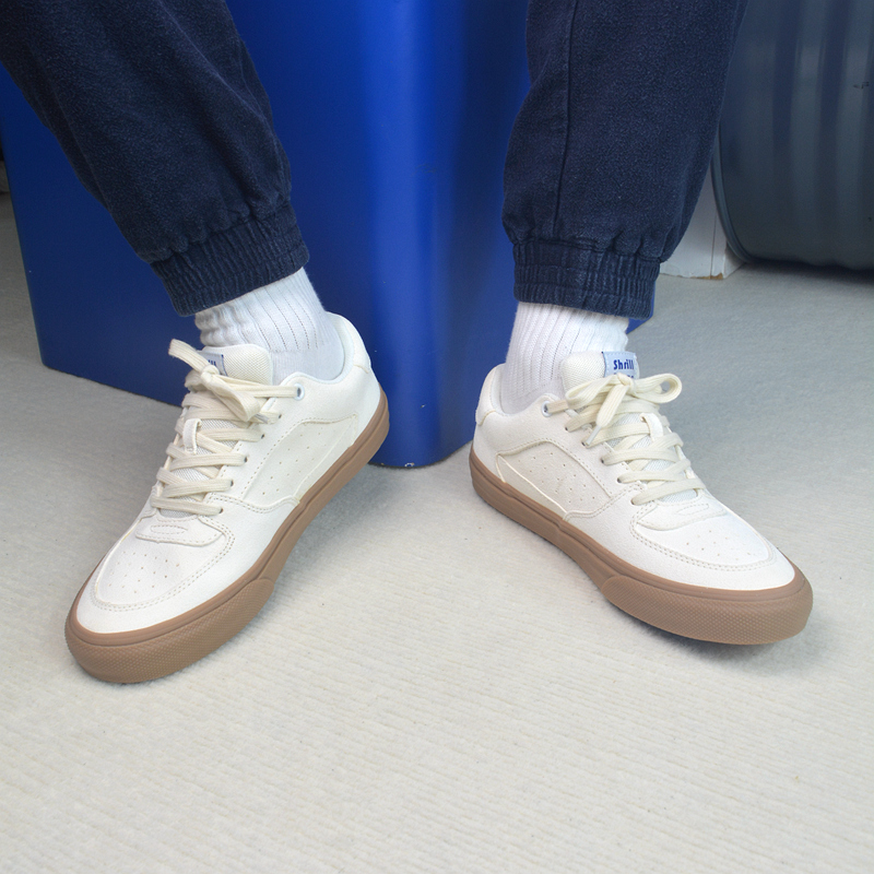 尖石shrill stone米白生胶低帮翻毛皮拼接男女耐磨运动休闲滑板鞋