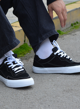尖石Shrill Stone低帮黑白经典男女减震耐磨美式街头滑板鞋INS潮