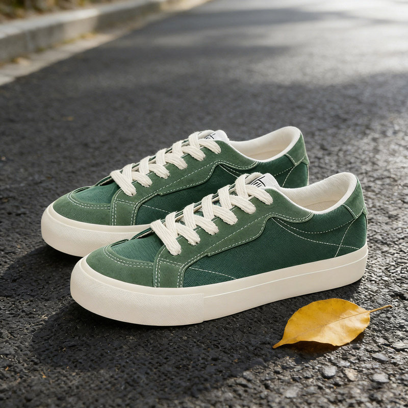 运动板鞋2025新款男鞋低帮帆布鞋休闲运动鞋子黑色绿时尚百搭小众