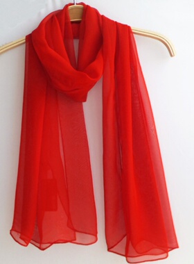 大红色丝巾舞蹈跳舞专用女夏薄款围巾拍照防晒披肩中国红沙漠纱巾