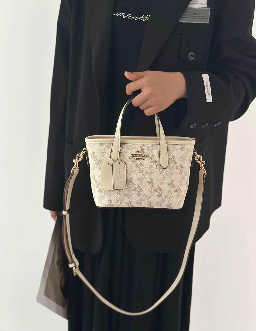 香港真皮正品女包2026新款菜篮子托特包经典印花手提包单肩斜挎包