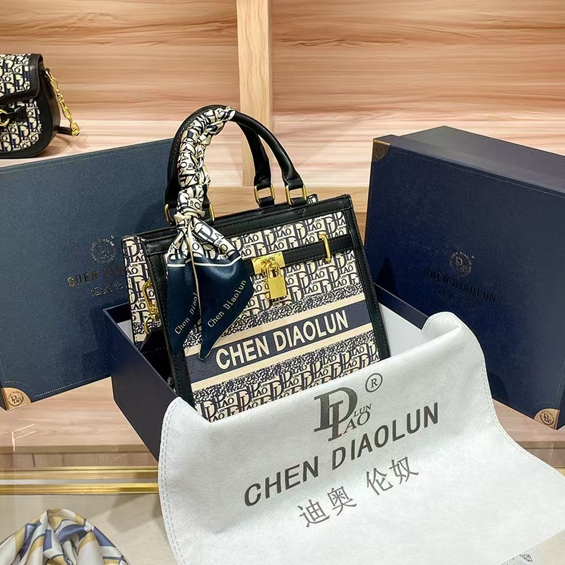 秋冬高级感时尚单肩手提斜挎女包