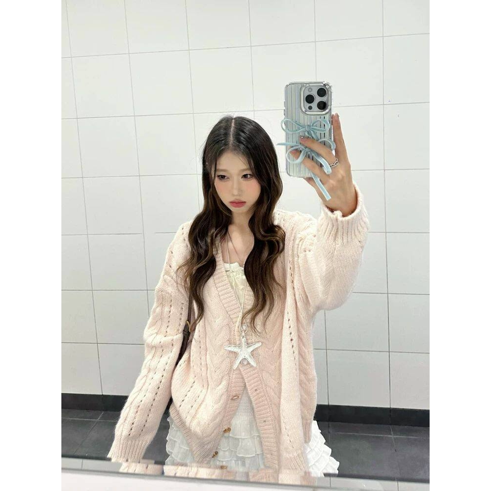 粉色v领毛衣外套女春秋宽松慵懒风麻花针织开衫早春新款2026上衣