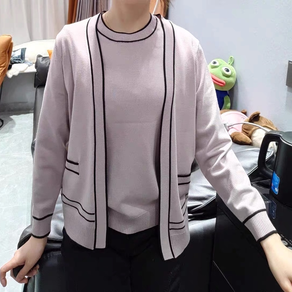 40岁50妈妈春秋装针织开衫两件套