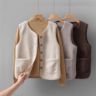 春秋季羊羔毛绒马甲女2025米白小个子宽松坎肩短款背心薄款冬外套