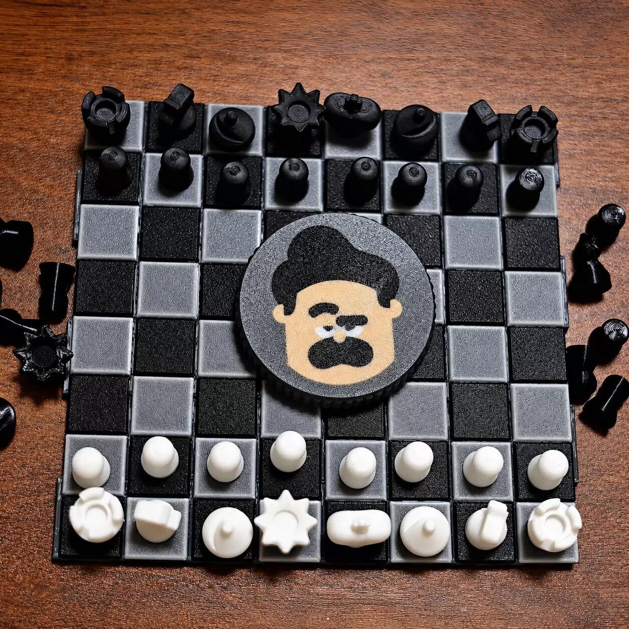 多邻国Oscar卷轴国际象棋套装