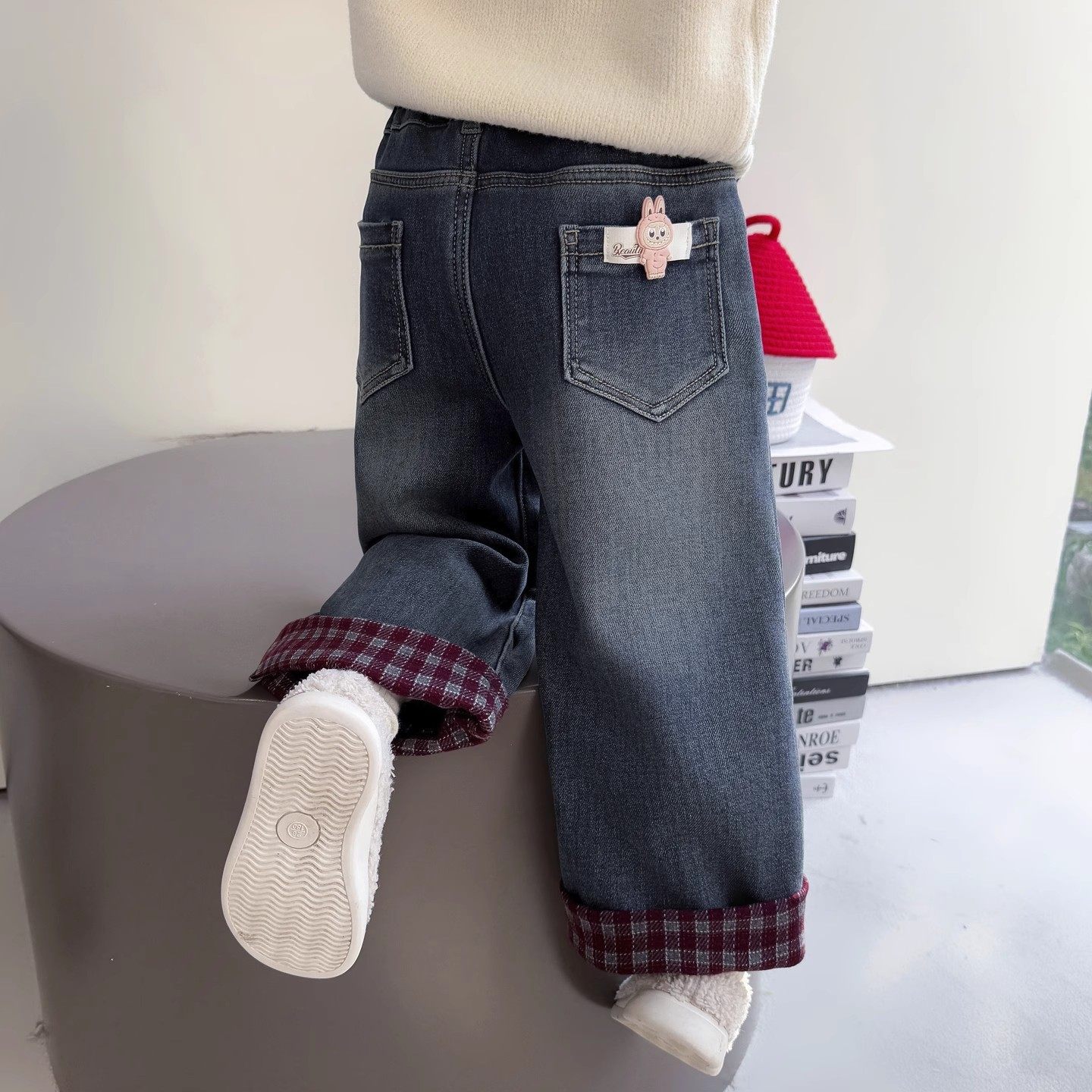 女童直筒牛仔裤春秋冬装女孩宽松加绒阔腿裤宝宝加厚牛仔裤子韩版