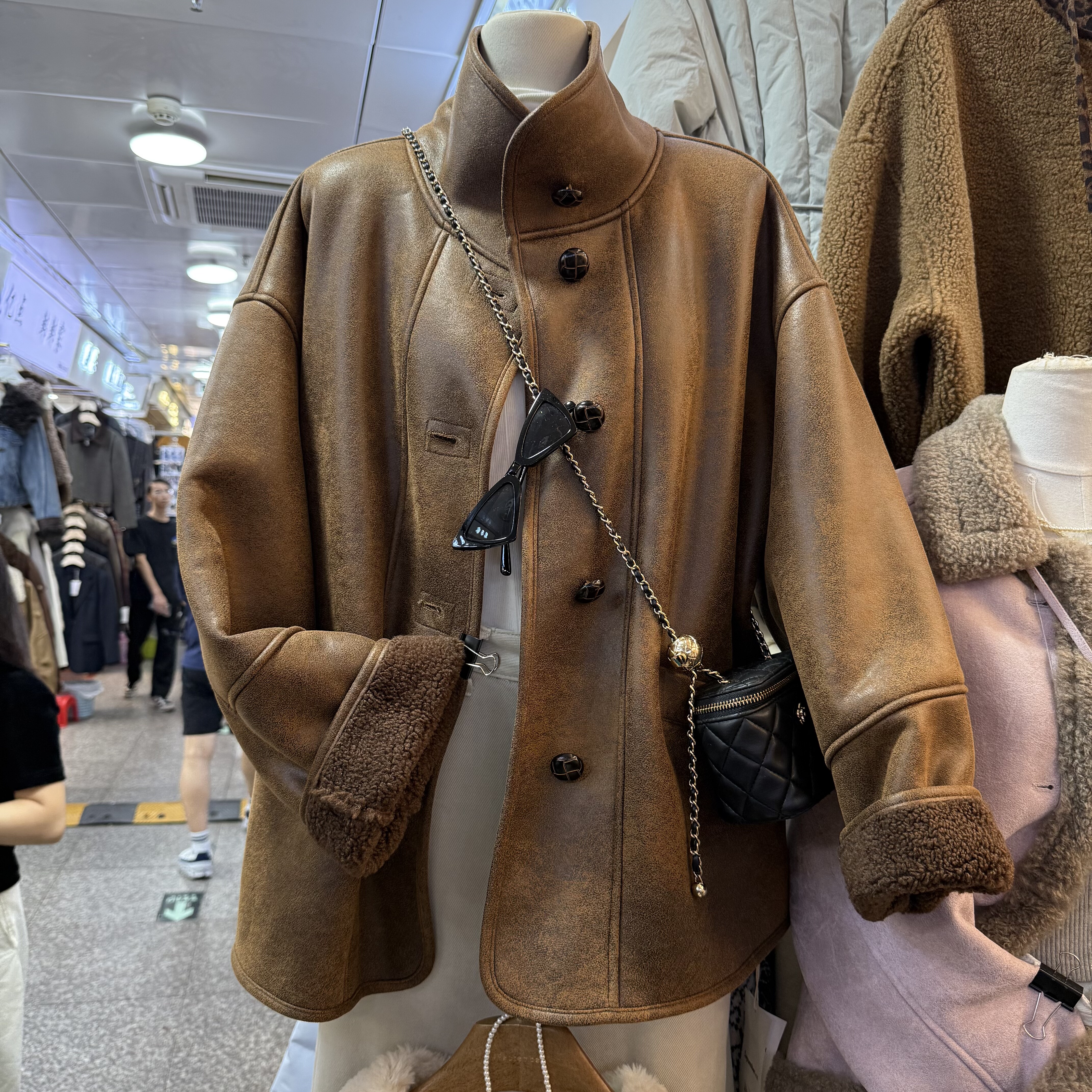 2025冬季韩版宽松立领皮毛一体羊羔毛外套女机车服加厚保暖上衣潮
