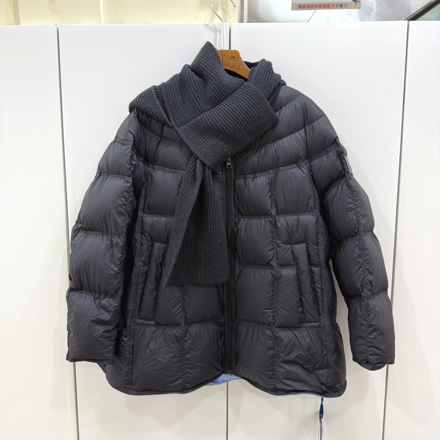 D58830欧洲站2025冬设计感针织围巾领撞色休闲宽松A字减龄羽绒服