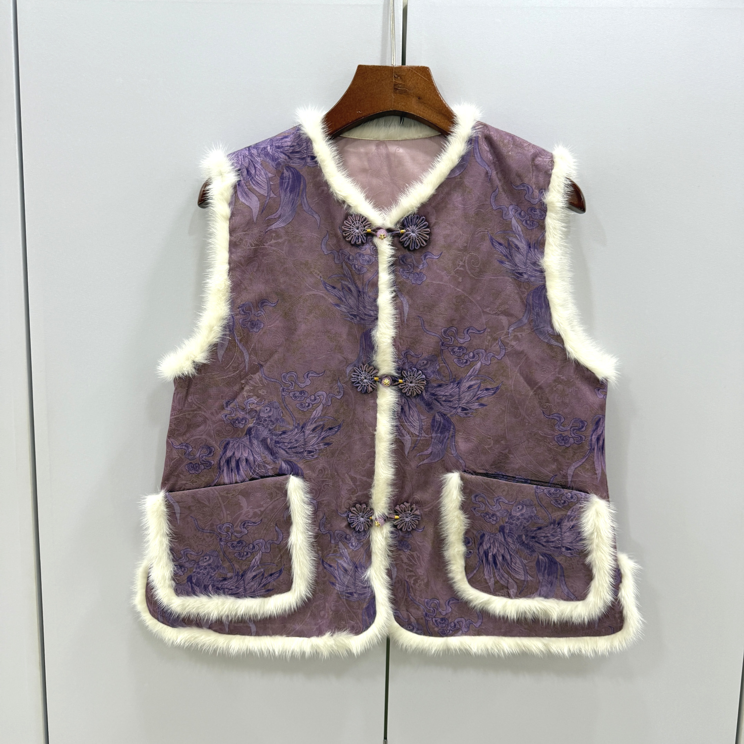 8889欧洲站2025冬新款盘扣圆领水貂毛边复古提花国风夹棉马甲外套