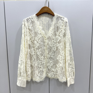 MX26078欧洲站2026春洋气V领单排扣轻奢蕾丝拼网纱微透上衣小衫女