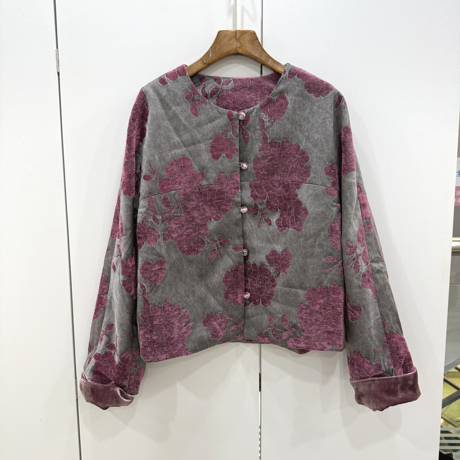 86965欧洲站2025秋冬单排扣雪尼尔植绒提花圆领夹棉洋气棉服外套