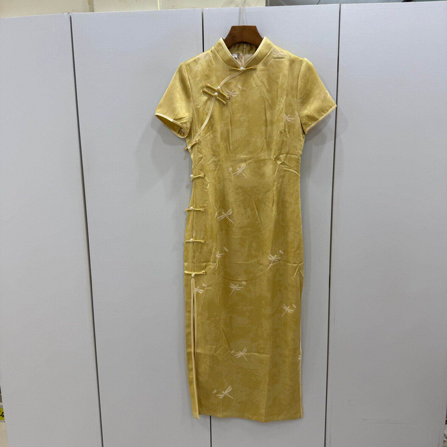 D35209斜门襟盘扣立领蜻蜓刺绣侧开叉修身包臀长款短袖旗袍连衣裙