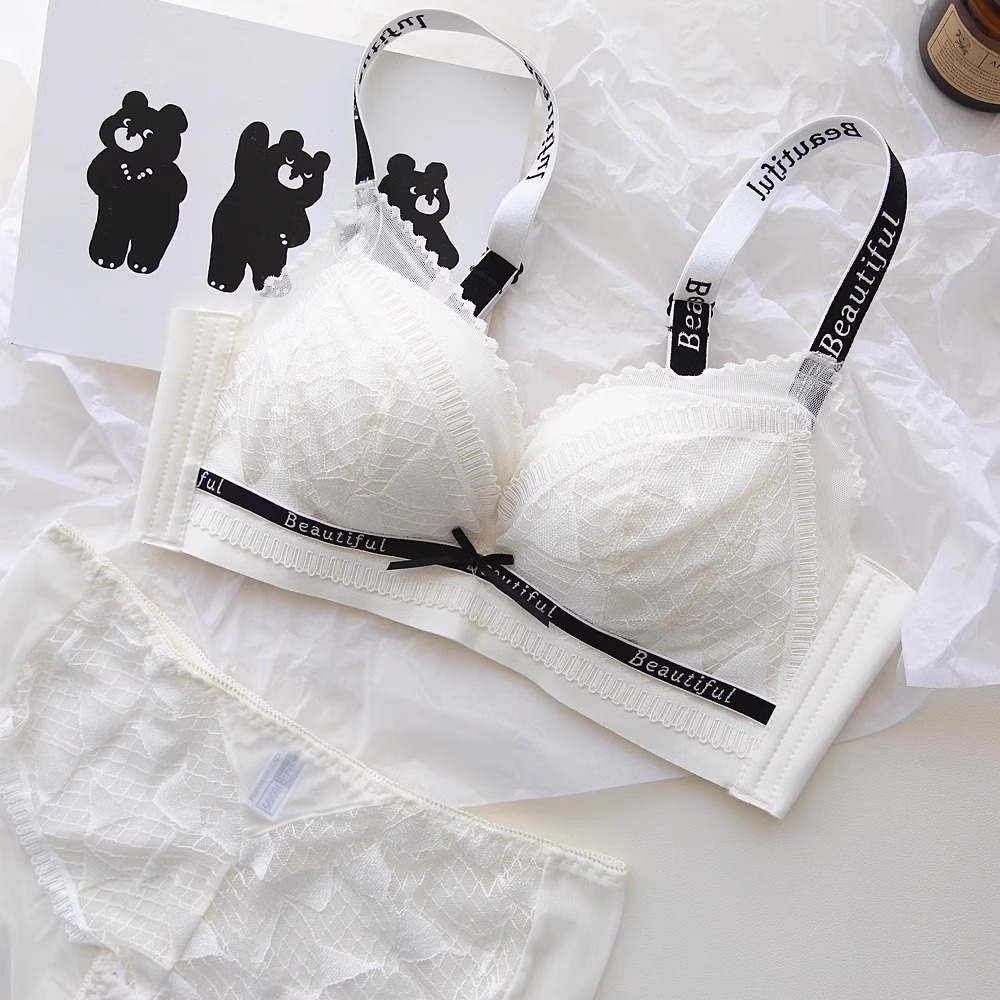 法式字母肩带内衣柔软蕾丝无钢圈小胸聚拢上托防下垂文胸套装少女