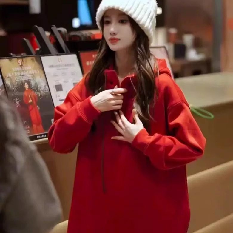 过年中国红色连帽加绒加厚卫衣女2025年新款宽松打底中长保暖上衣
