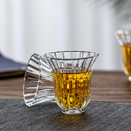 日式花瓣小茶子杯耐热玻璃小酒杯