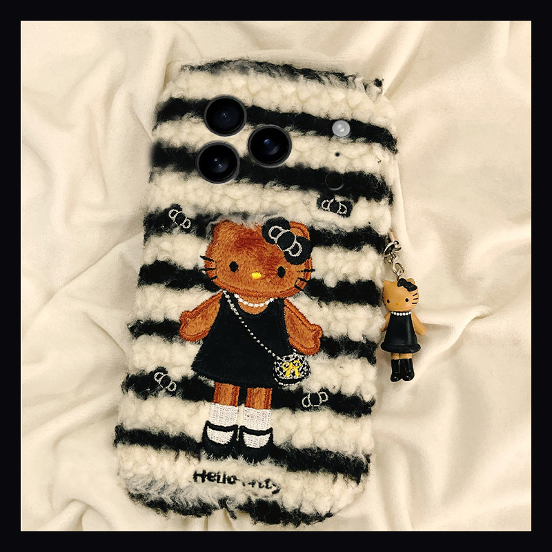 条纹刺绣kt猫适用苹果17promax手机壳华为pura80荣耀400pro小米17卡通vivos30毛绒opporeno14秋冬x300吊坠软p