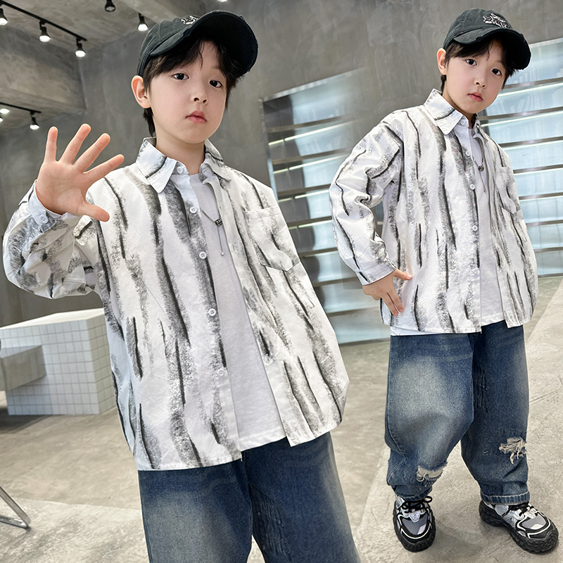 大男童衬衣外套潮装时髦服装格纹炸街开衫童装长袖2025舒适搭配