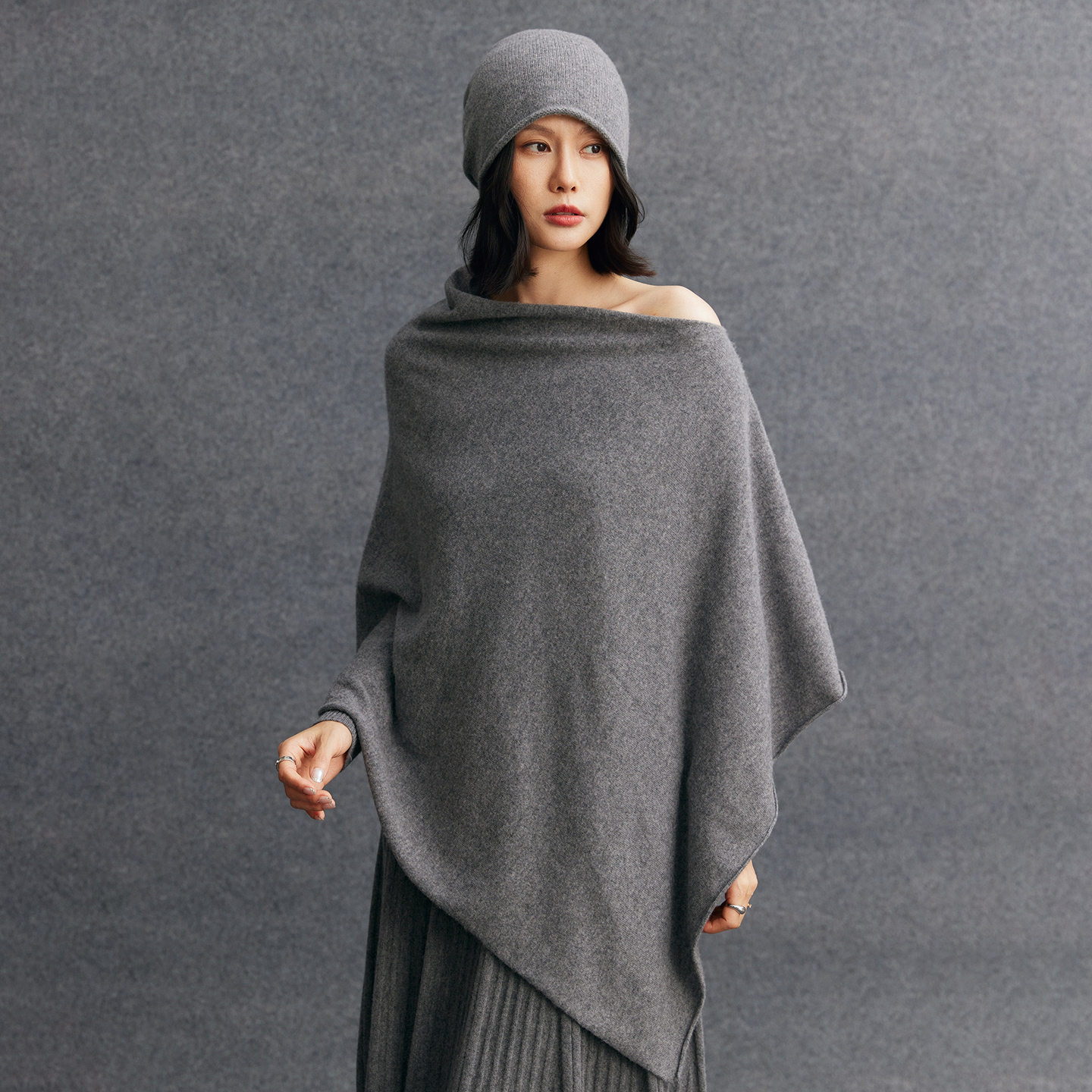 秋冬御寒挡风一字领山羊绒披肩