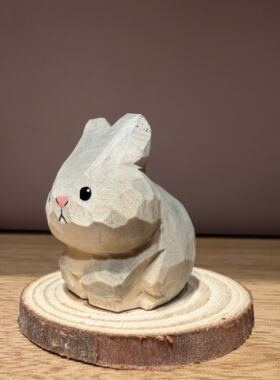 木雕兔子纯手工雕刻可爱治愈系桌面装饰摆件送朋友礼物新款工艺品