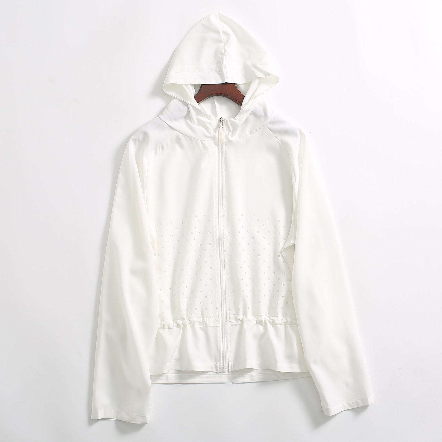 美国单~户外休闲风轻薄激光打孔连帽宽松抽绳收腰防晒服薄外套女