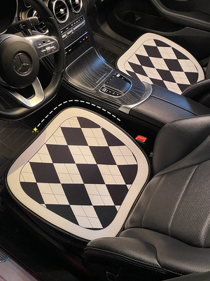 汽车坐垫四季通用亚麻简约高级感女生车内座垫子座椅通风夏季后排