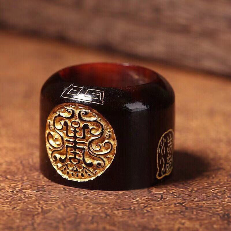 【保真】天然披毛犀扳指珍贵牛角金黄摆件黄金扳指纹路清晰工艺品