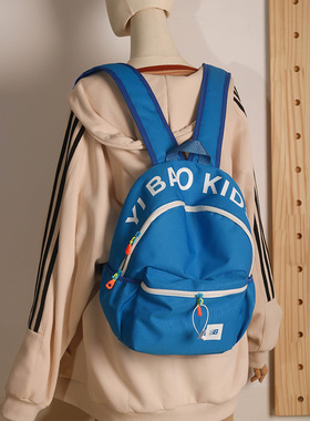 滨斯熊儿童书包新品天蓝小学生初中高中大学休闲背包