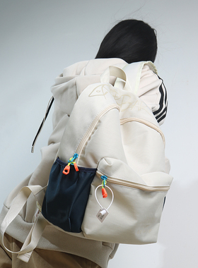 滨斯熊儿童书包新品小学生初中高中大学生成人透气休闲双肩背包