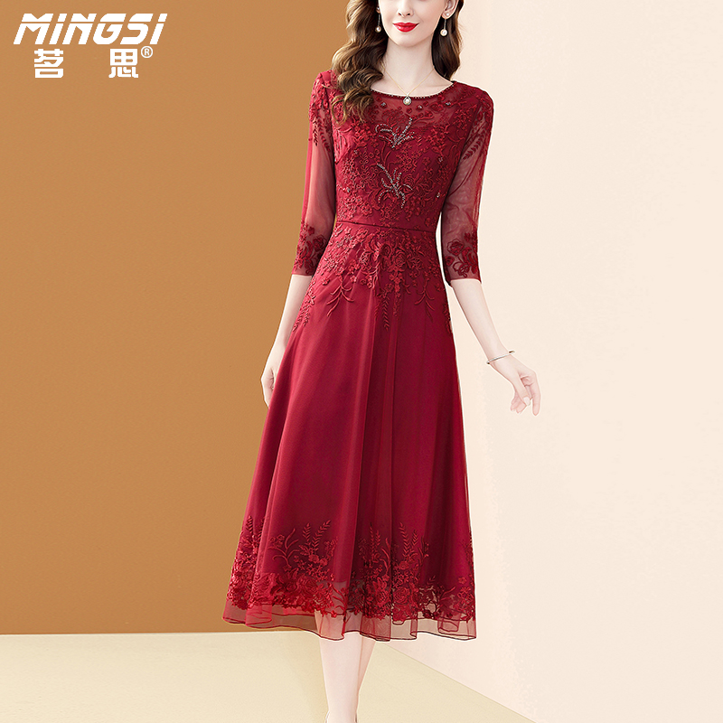 正式场合连衣裙网纱绣花裙子