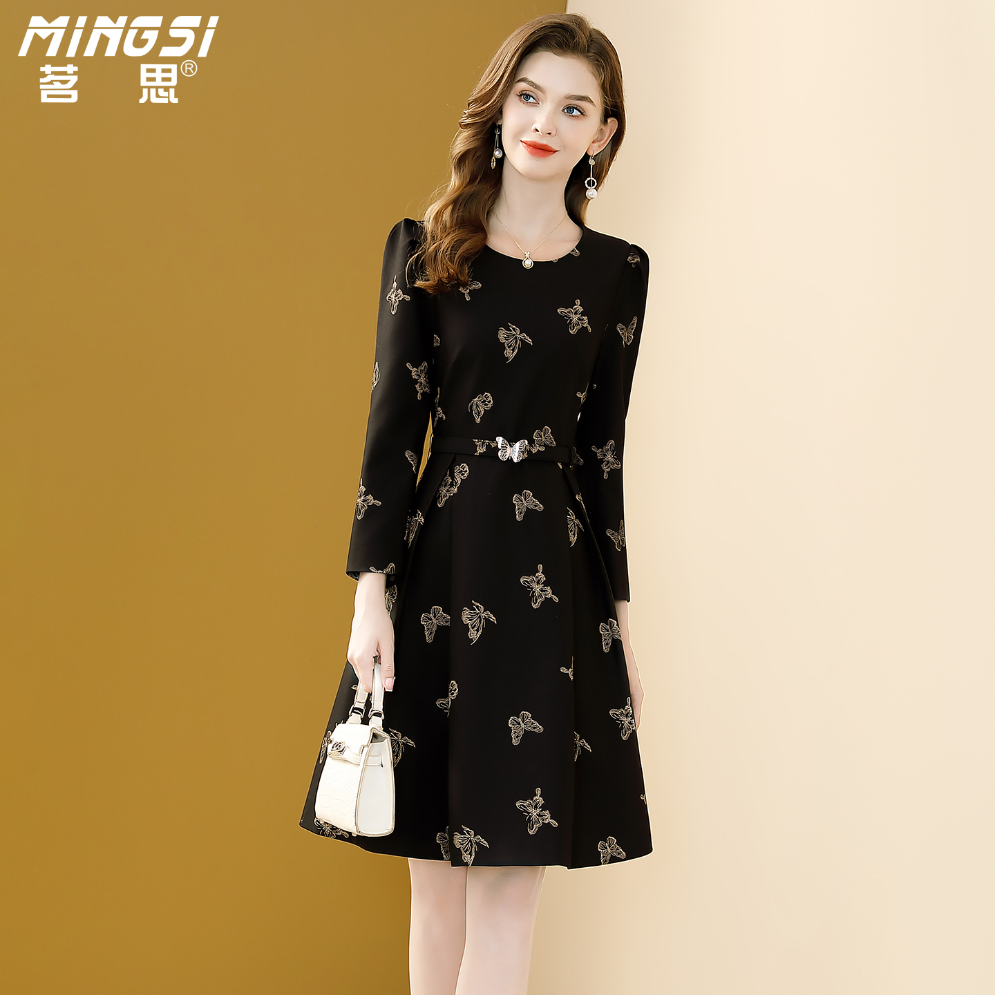 设计感气质法式蝴蝶印花连衣裙
