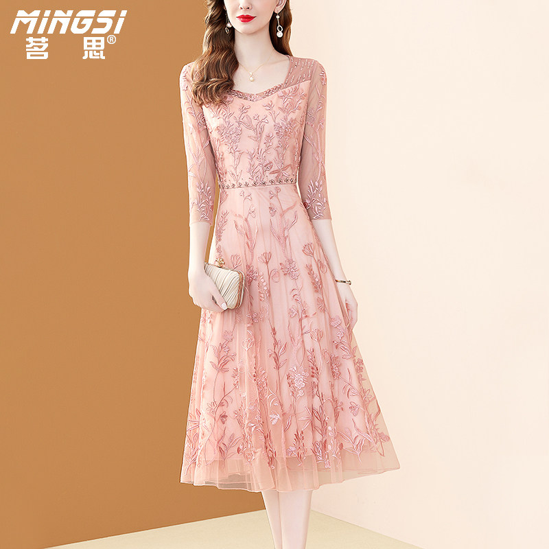 茗思气质优雅重工刺绣连衣裙女夏季2026新款钉珠镶钻收腰网纱裙子