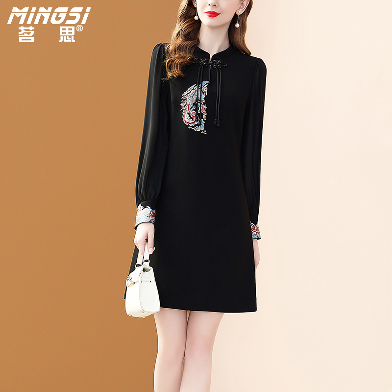 中国风刺绣春季新中式改良旗袍裙