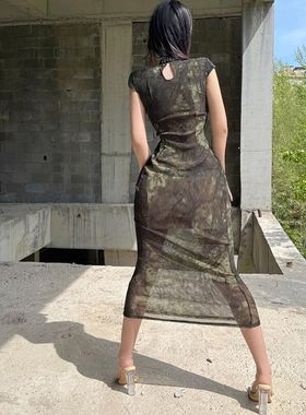 弯腰拉伸透视心机露出任务印花连衣裙出性感纯欲显瘦修身旗袍女夏