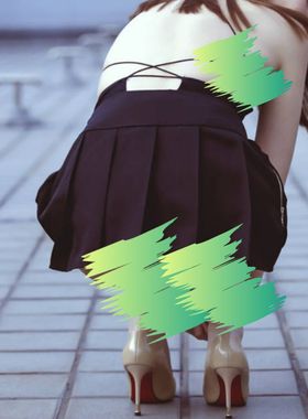 不经意漏出》露出任务心机半身短裙女学生学院迷你性感开叉百褶裙