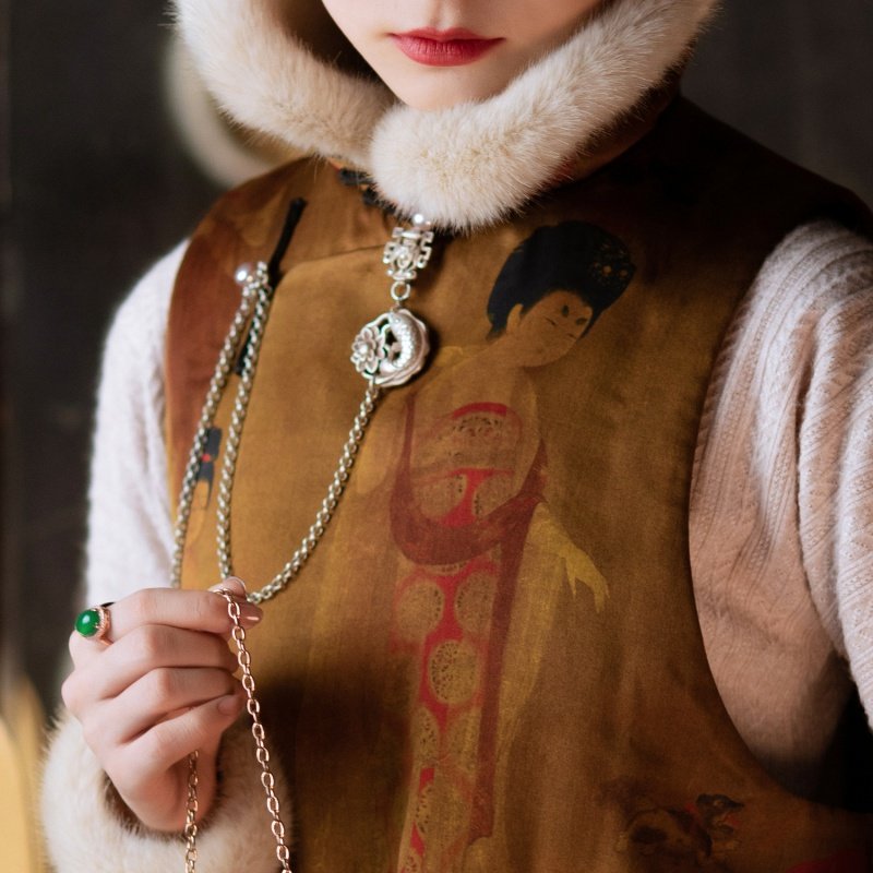 戏莲银鱼丨一城风絮丨中式国风旗袍配饰复古胸针仿古银压襟挂件,女装/女士精品,旗袍,淘宝优惠券,粉丝福利购,淘宝优惠卷