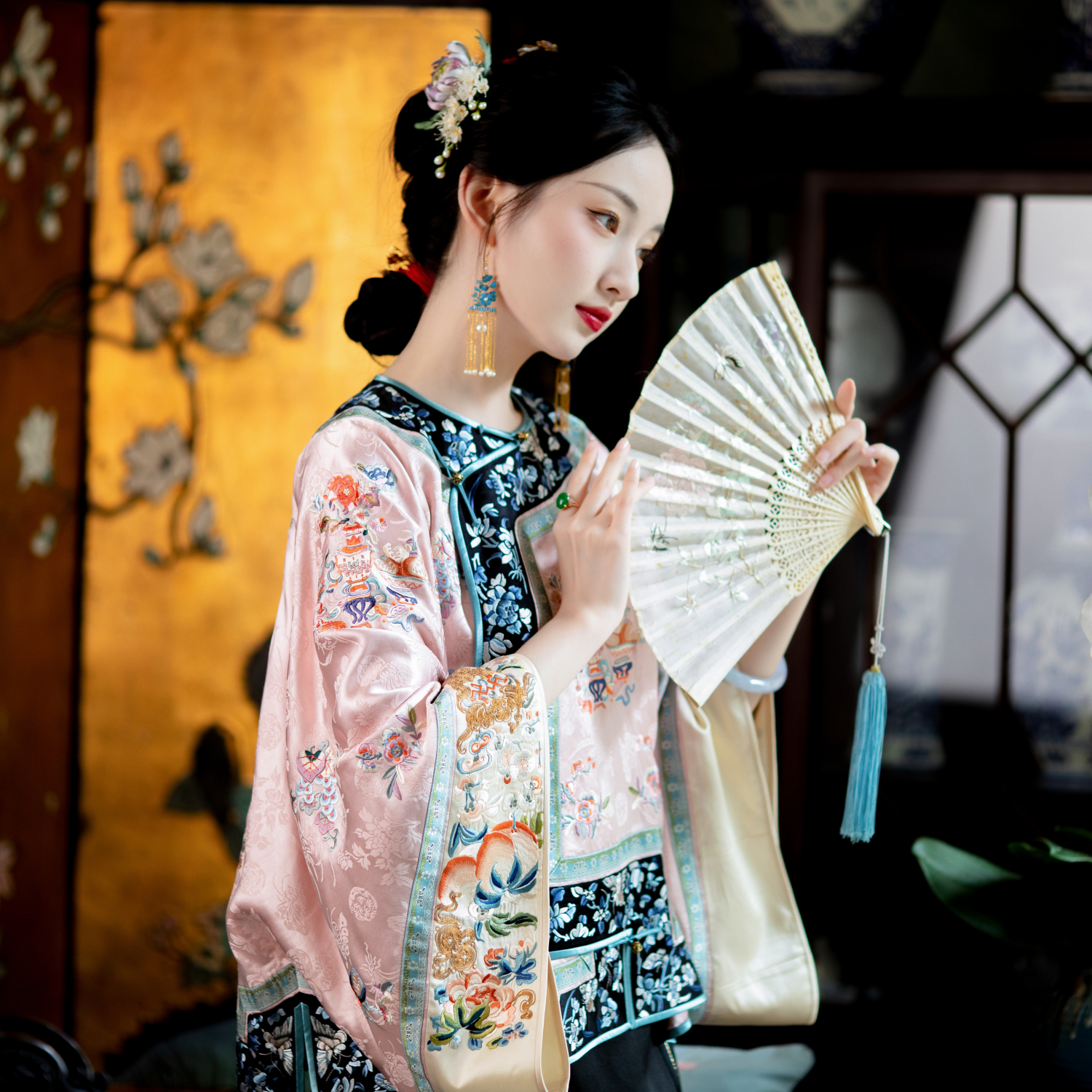 岁华宝意一城风絮清汉女上衣